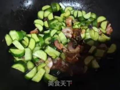 Make Orléans chicken cucumber step 3