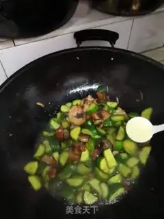 Make Orléans chicken cucumber step 5