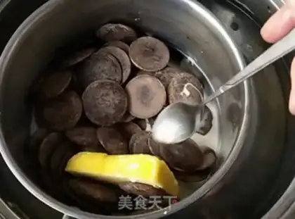 Make Chocolate soup step 0