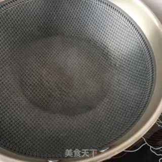 Make Fried goose eggs step 2