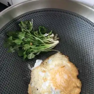 Make Fried goose eggs step 8