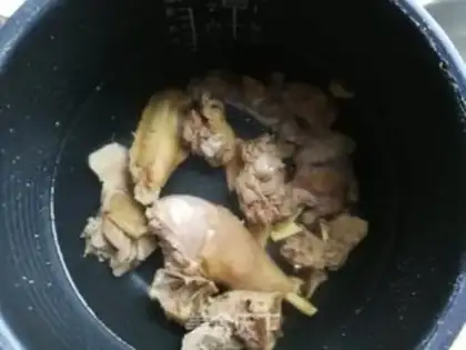Make Plumbing chicken with herbs step 2
