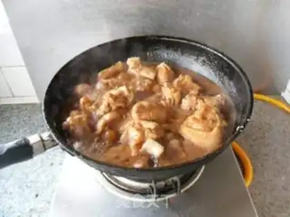 Make Honeyed pig hoof step 7
