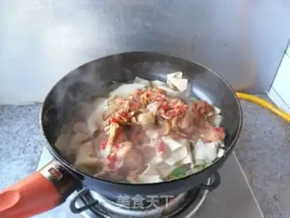 Make Hot cabbage and bean peel step 7