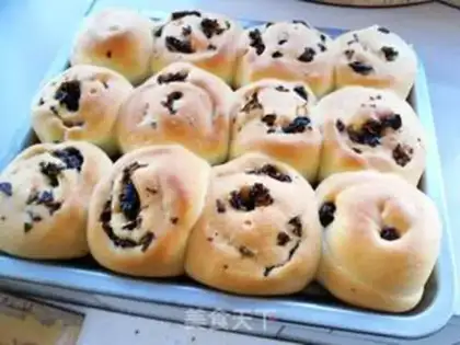 Make Honeytree rolls step 12