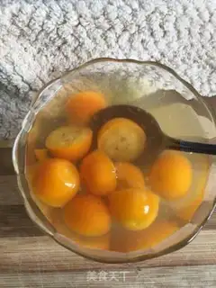 Make Ice cream orange step 4