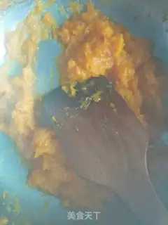 Make Handmade pumpkin pie step 2
