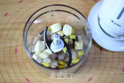 Make Shrimp Insan medicine cake step 1