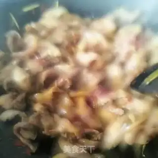 Make Garlic pig face step 6