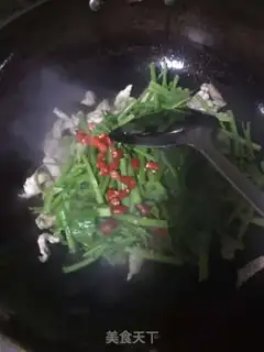 Make Celery fried meat step 3