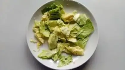 Make Pelican cabbage and shrimp step 2
