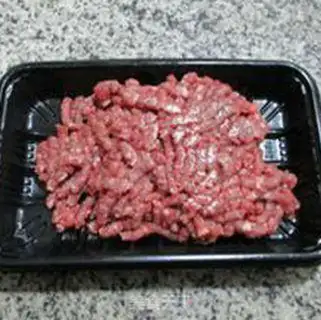 Make Onion beef dumplings step 2