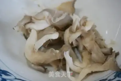 Make Blow the mushrooms step 0