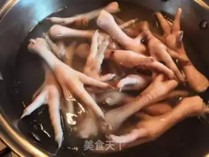 Make Homemade chicken claws step 0