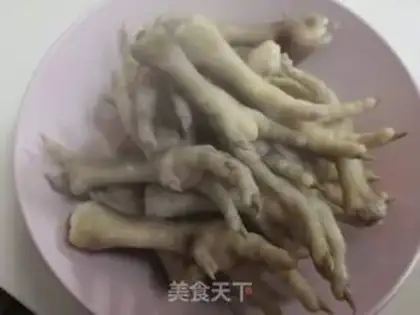 Make Homemade chicken claws step 1