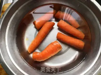 Make Salt carrot fried eggs step 0