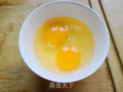 Make Salt carrot fried eggs step 1