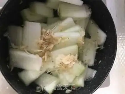 Make Pork shrimp soup step 3