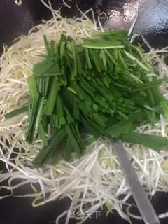 Make Green bean sprouts step 4