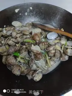 Make Scrambled clams step 5