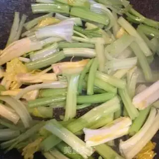 Make Fried celery step 1