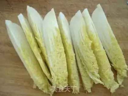 Make Garlic doll food step 1