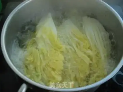 Make Garlic doll food step 3