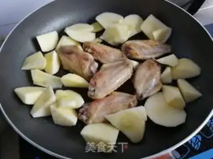 Make Apple fried chicken wings step 4