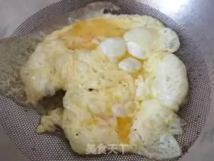 Make Egg fried mushrooms step 1