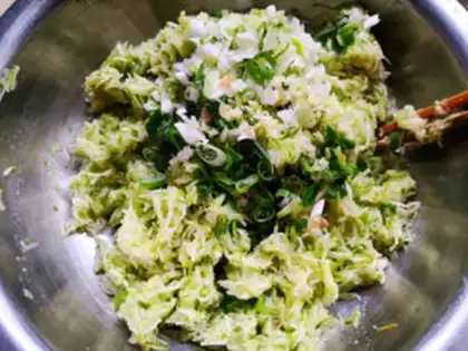 Make Shrimp dumplings step 3