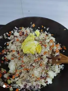 Make Onion egg fried rice step 8