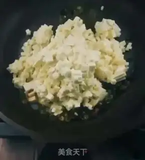 Make Egg flower tofu soup step 3