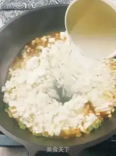 Make Egg flower tofu soup step 4