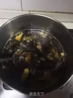 Make Ginger date for beauty soup step 3