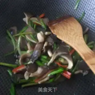 Make Scrambled mushrooms step 11