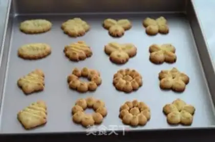 Make Almond cookies step 8