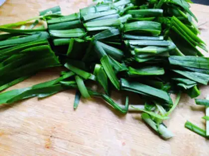 Make Soccer bean sprouts step 1