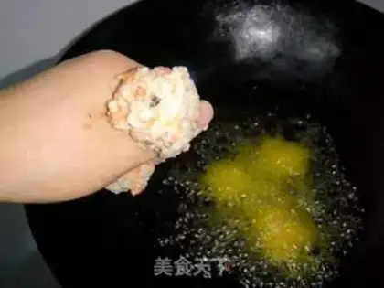 Make Riceball step 11