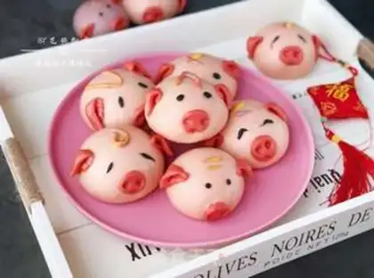 Make Sweet little pig