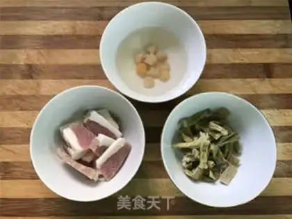 Make Salted melon soup step 2
