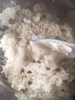 Make Gnome cake step 4
