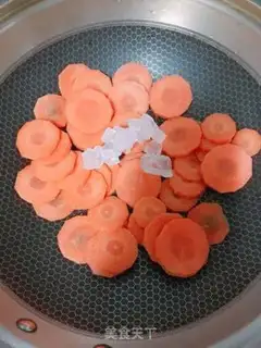 Make Carrot fruit step 2