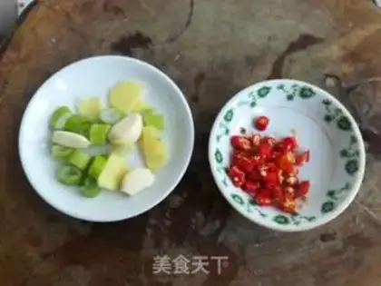 Make Red-burned yellow fish step 1