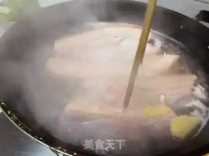 Make Guangxi, cut meat step 1