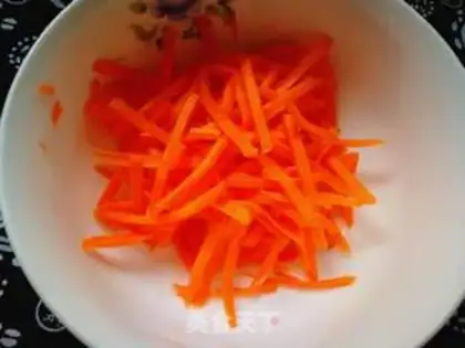 Make Tomato carrot noodles step 1