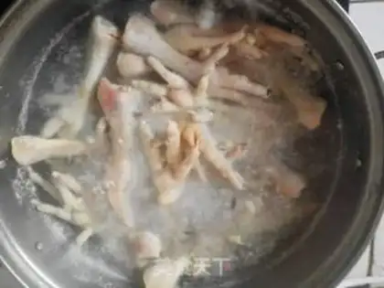 Make Spicy chicken claws step 0