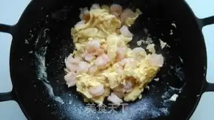Make Shrimp fried eggs step 7