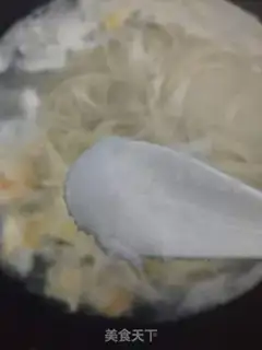 Make Shrimp roller noodles step 4
