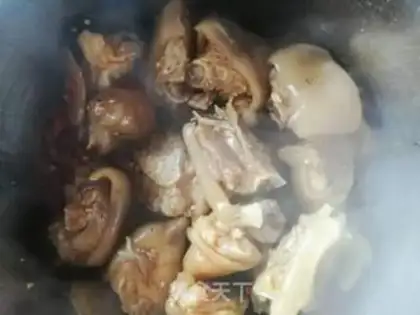 Make Spicy pig hoof step 4