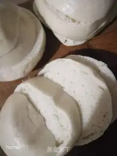 Make Gold buns step 0